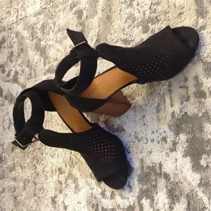 Universal Thread Black Block Heels